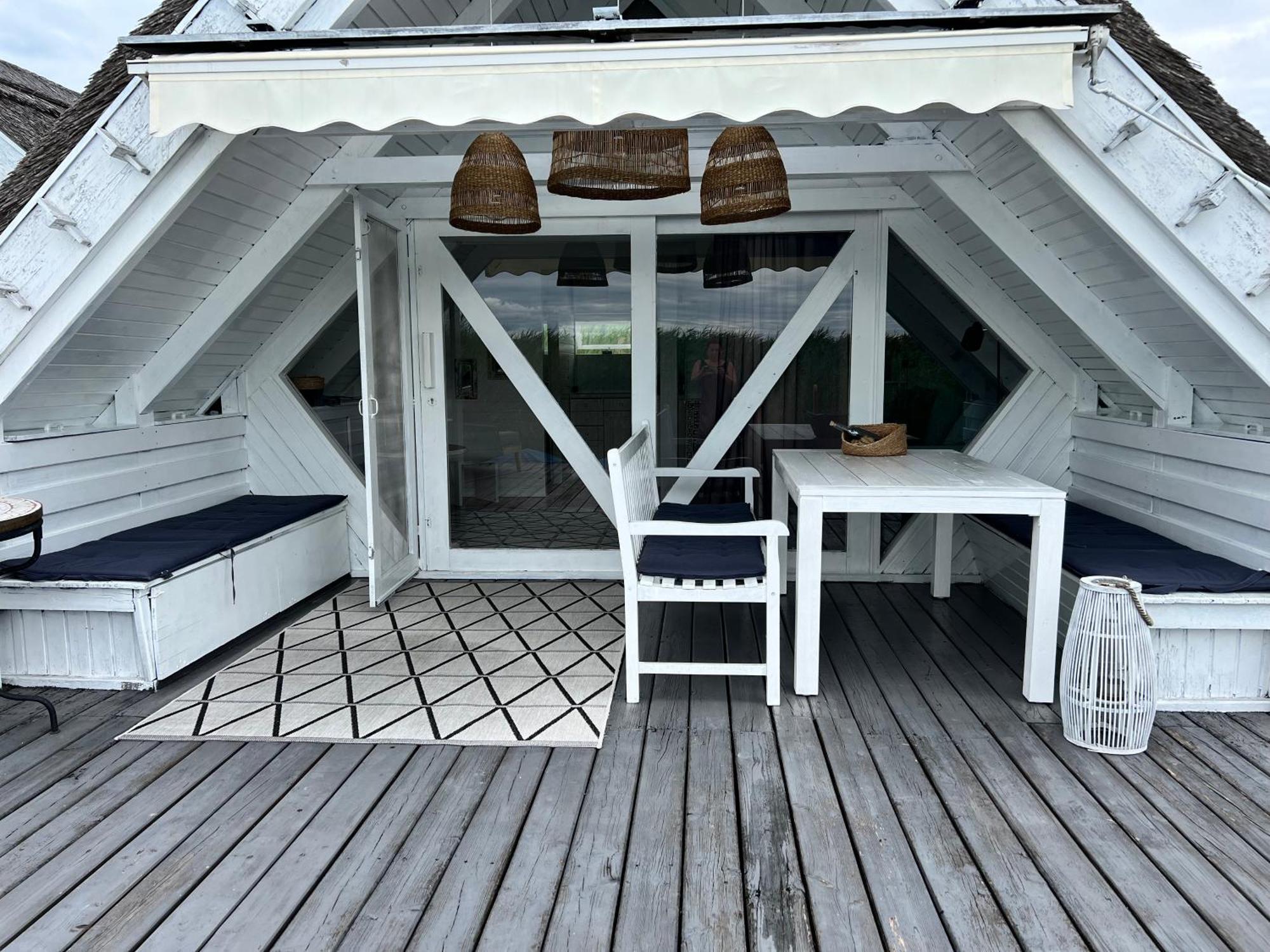 Seehuette Neusiedlersee - Seehaus Inklusive Elektroboot Руст Екстериор снимка