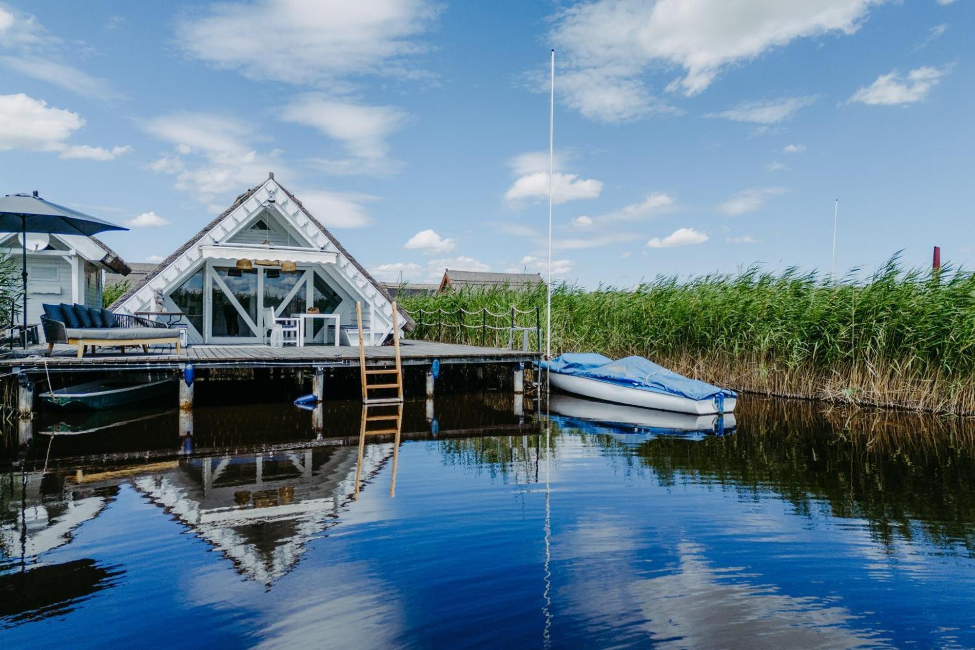 Seehuette Neusiedlersee - Seehaus Inklusive Elektroboot Руст Екстериор снимка